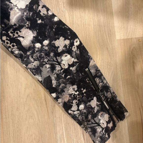 Club Monaco Black and White Bomber Jacket with Faux Fur Collar - Picture 6 of 9